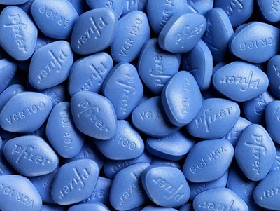 Le Viagra peut il endommager les yeux Il voit rouge apres une surdose de sildenafil